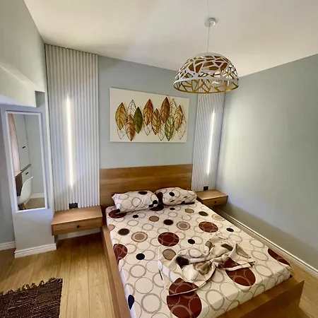 Your 1 Apartamento Fier